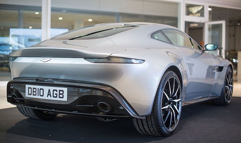 Aston Martin DB10 - exterior - foto:www.luxury360.es